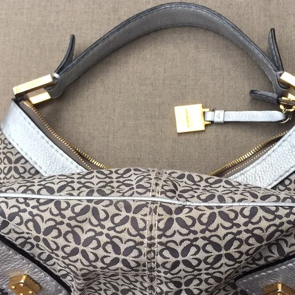 LOEWE Anagram Jacard Shoulderbag - Picture 14 of 16